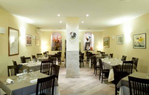 ristorante con ampia terrazza centro storico di Bologna