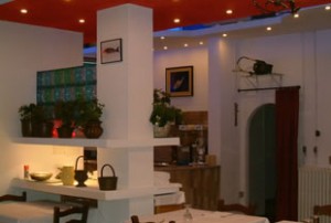 Ristorante con piatti di pesce crudo Stazione Centrale Bologna